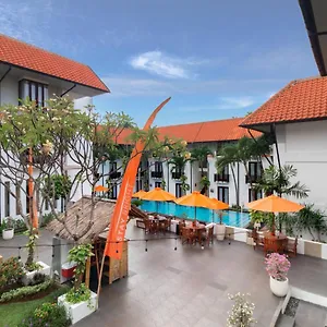 Harris Kuta Tuban Bali Hotel