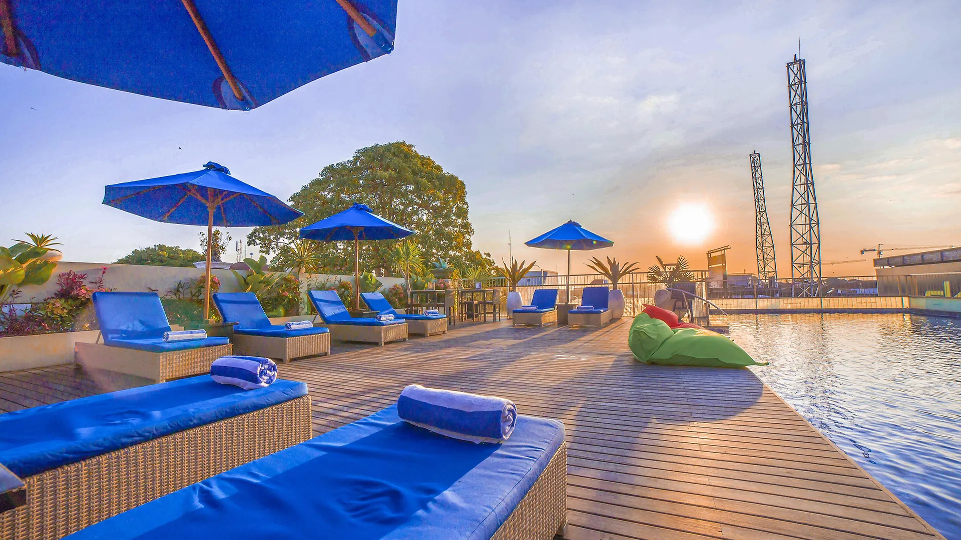 J4 Hotels Legian 4*,  Indonesia