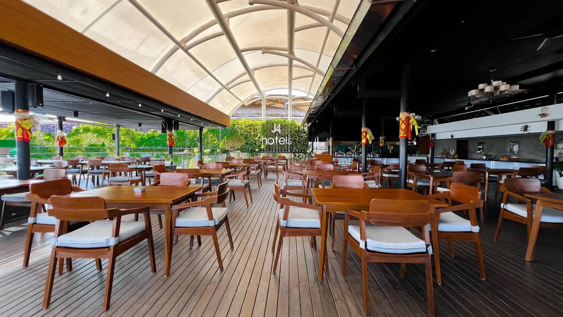 ****  J4 Hotels Legian Indonesia