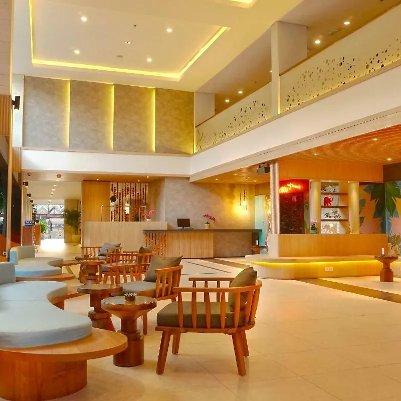 J4 Hotels Legian 4*, Legian (Bali)