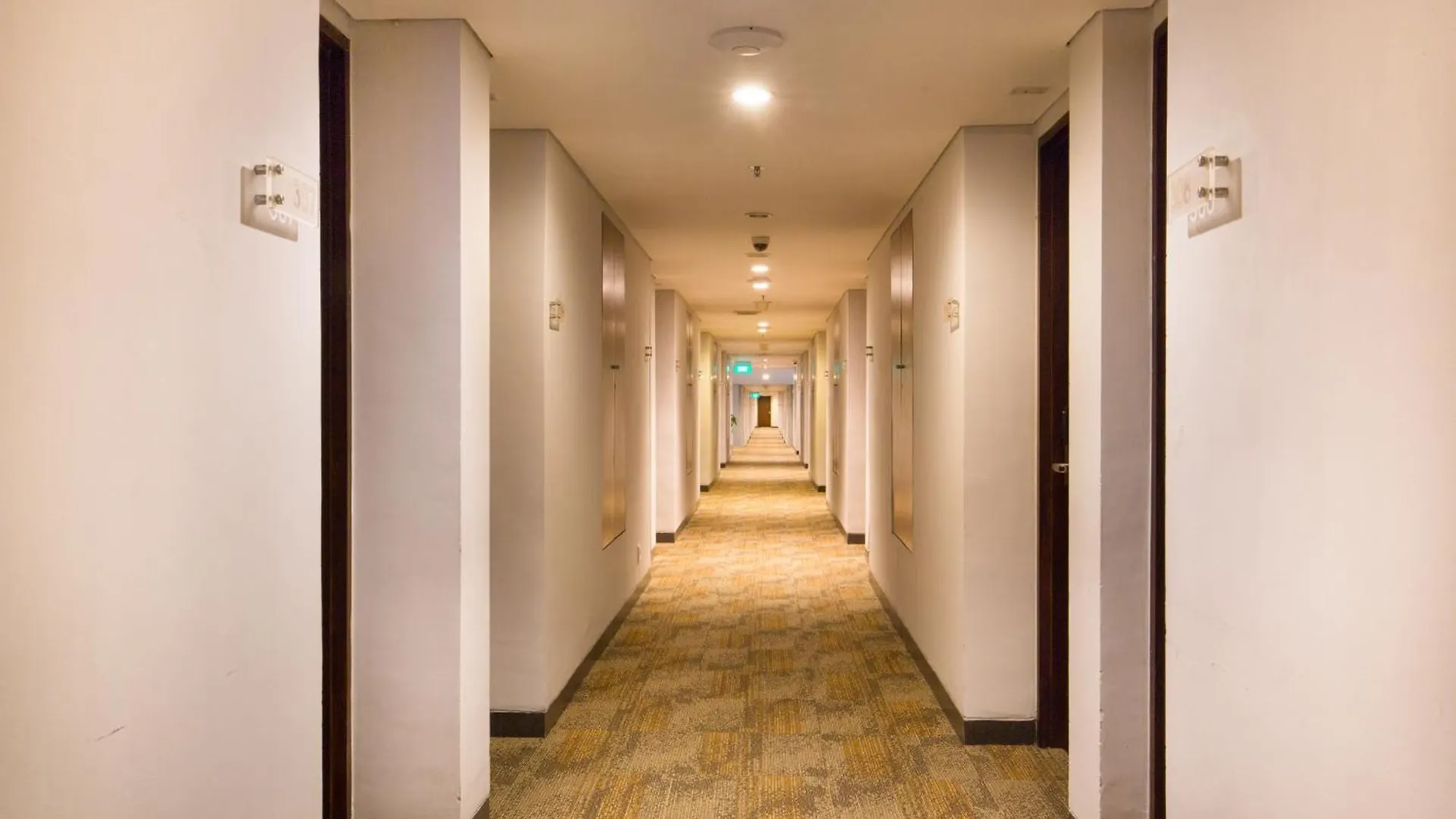 ****  J4 Hotels Legian Indonesien