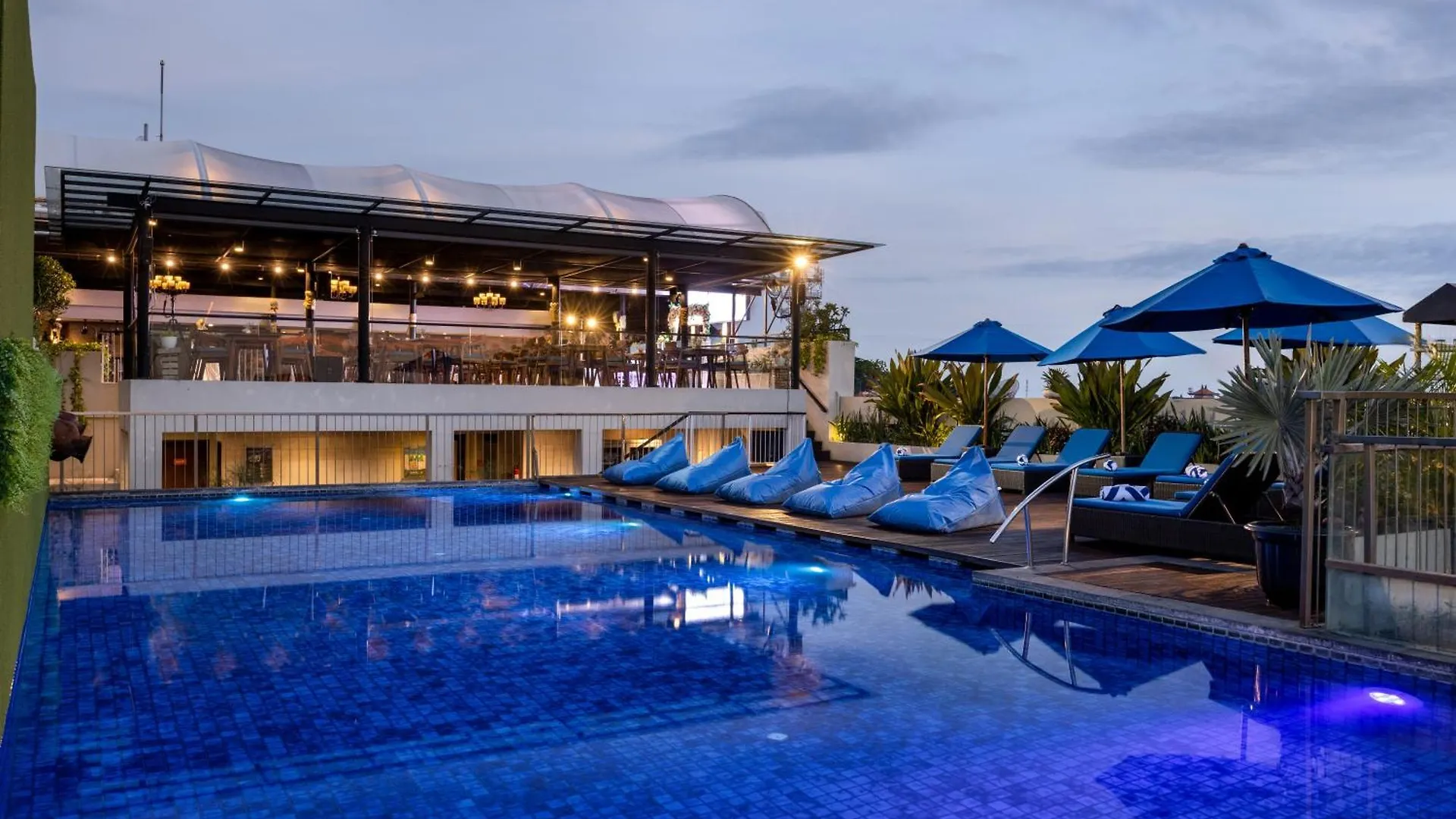 ****  J4 Hotels Legian Indonesien