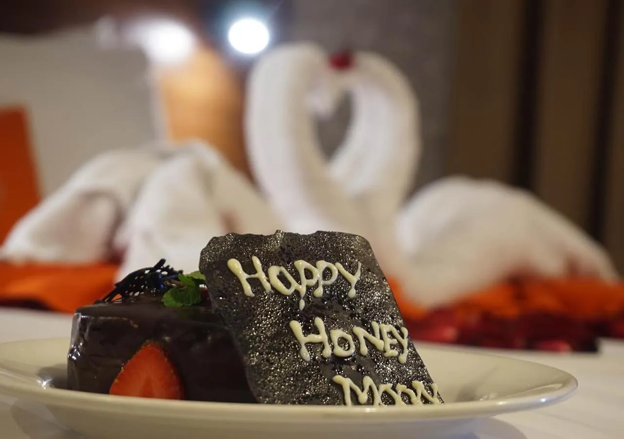 J4 Hotels Legian 4*,