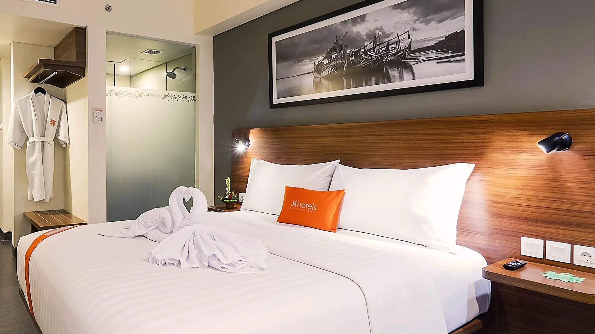 J4 Hotels Legian